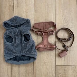 Wild one - waterproof leash w/ matching harness & bag holder. Fleece dog hoodie.